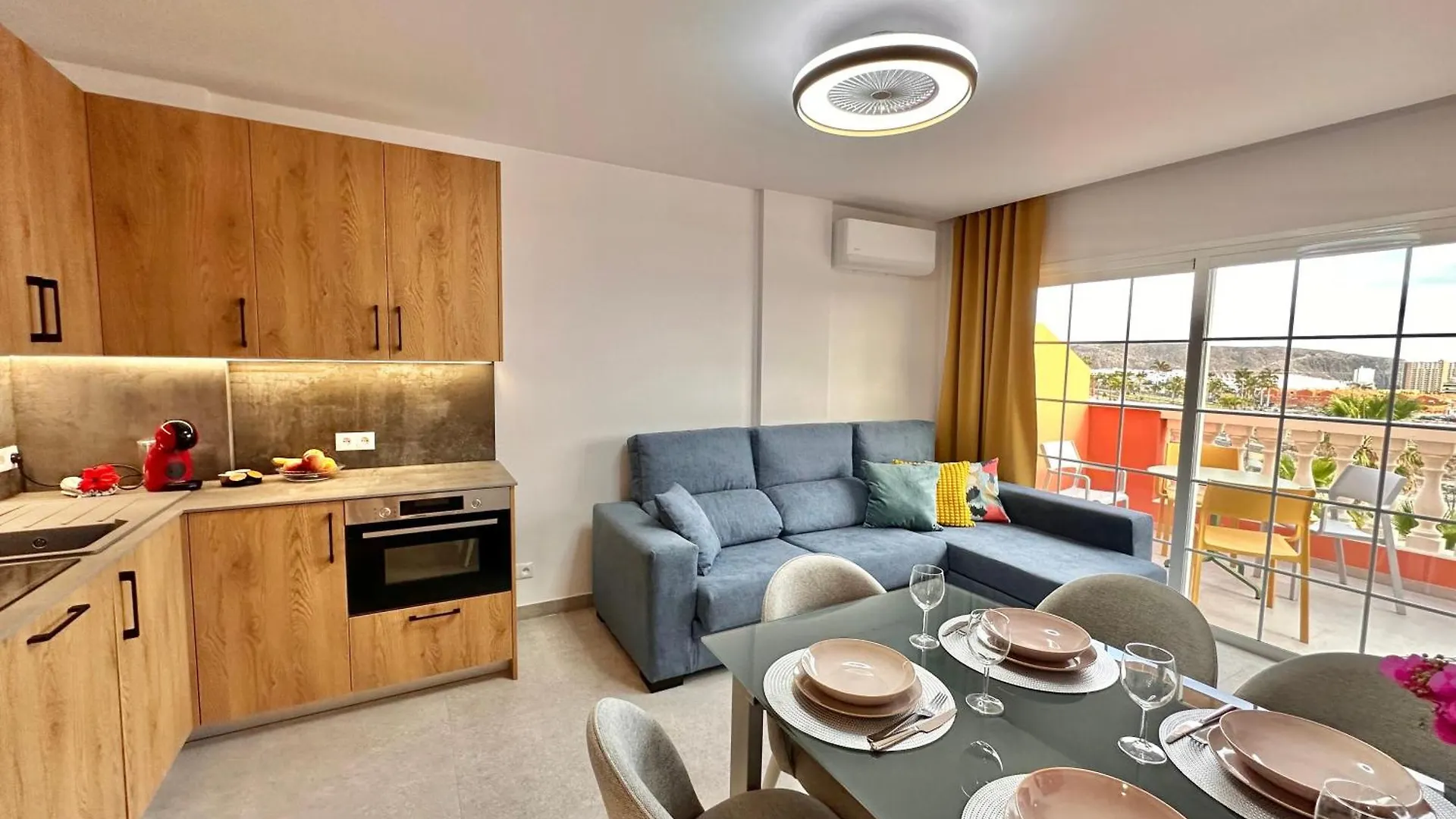 Sunset Apartment 5 & Heated Pool Los Cristianos
