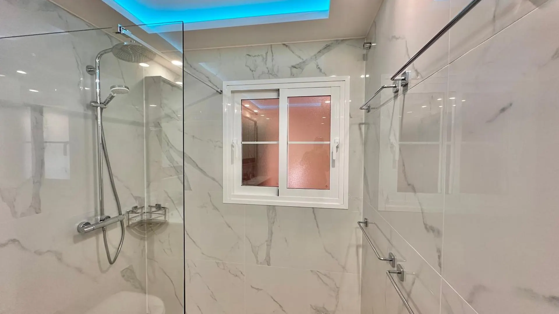 Sunset Apartment 5 & Heated Pool Los Cristianos