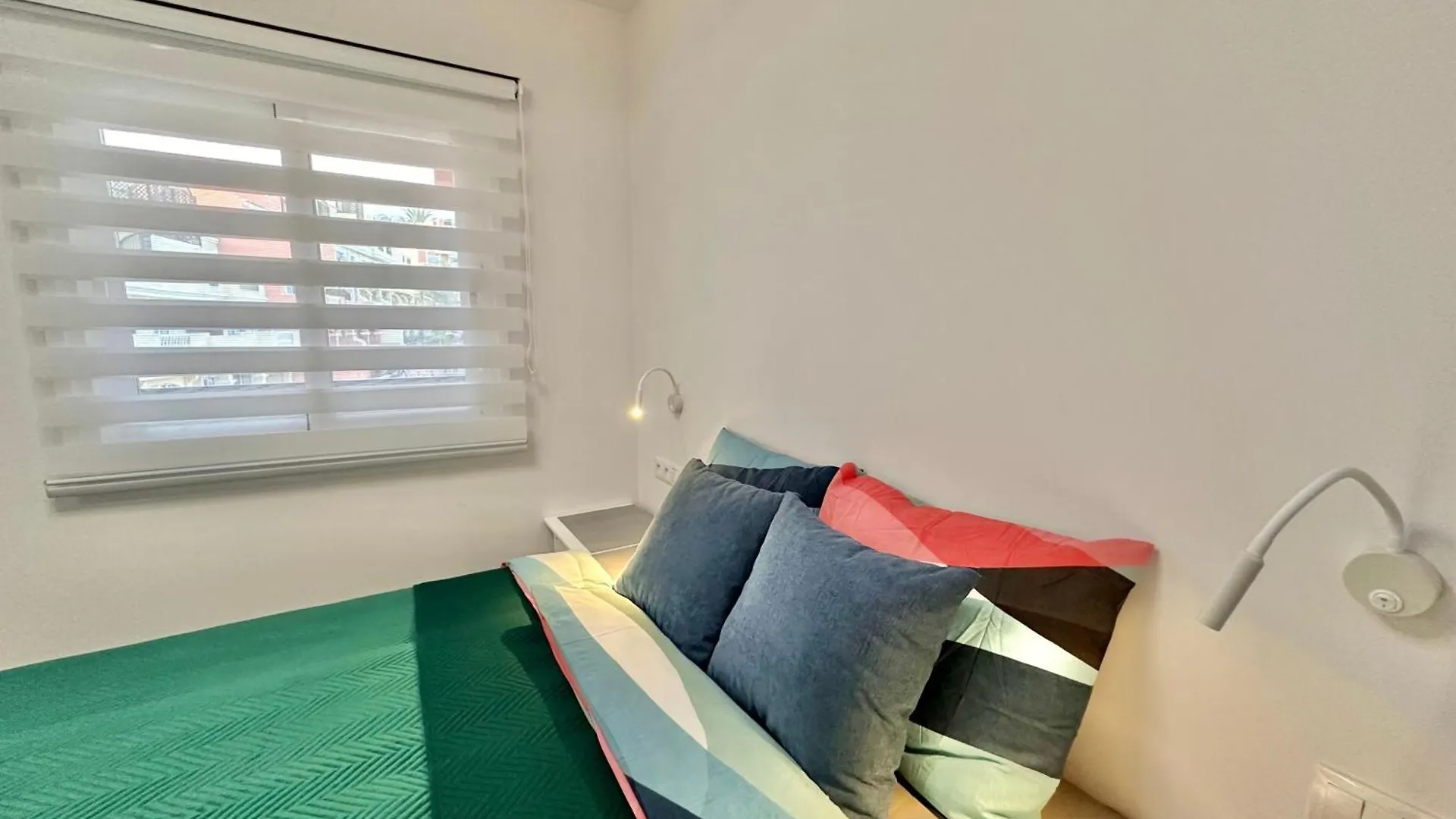 Sunset Apartment 5 & Heated Pool Los Cristianos  0*, Los Cristianos (Tenerife)