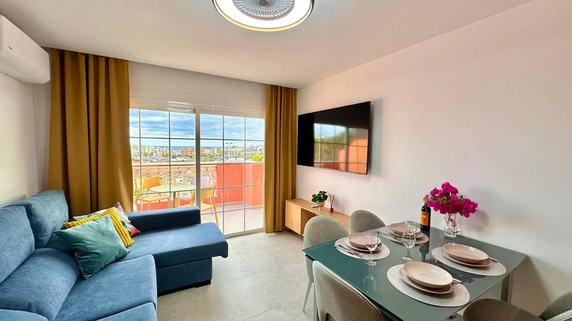 Sunset Apartment 5 & Heated Pool Los Cristianos  0*, Los Cristianos (Tenerife) Espanha